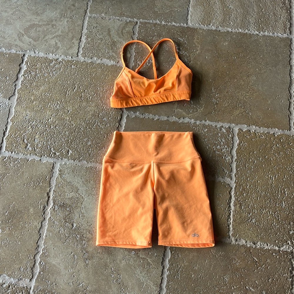 alo work out set